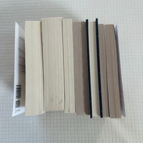 Wendy Mass Chapter Books Lot of 8 Candymakers and Twice Upon A Time - Picture 5 of 5